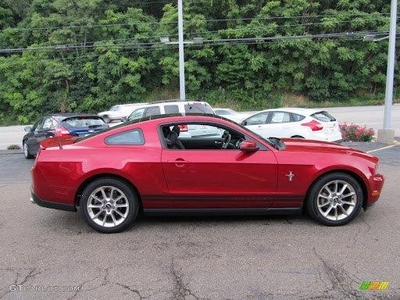 Used 2010 Ford Mustang V6 **5 SPEED MANUAL-NO ACCIDENTS-2 SETS OF WHEELS** for Sale in Toronto, Ontario