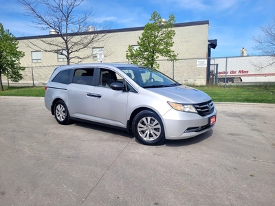 Used 2014 Honda Odyssey SE, 8 Passenger, Auto, 3 Year Warranty available. for Sale in Toronto, Ontario
