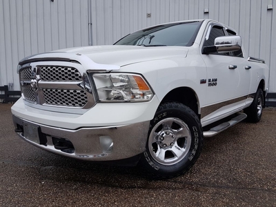 Used 2016 RAM 1500 SXT Quad Cab 4x4 *TONNEAU COVER* for Sale in Kitchener, Ontario
