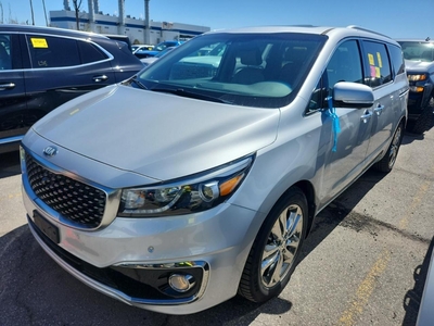 Used 2017 Kia Sedona SXL / FULLY LOADED / MOONROOF / LEATHER / VENTED SEATS for Sale in Mississauga, Ontario