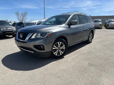 Used 2018 Nissan Pathfinder S 4WD LEATHER SUNROOF 7 PASSENGER $0 DOWN for Sale in Calgary, Alberta