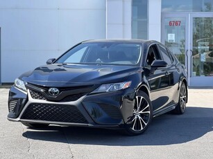 Used Toyota Camry 2019 for sale in Montreal, Quebec