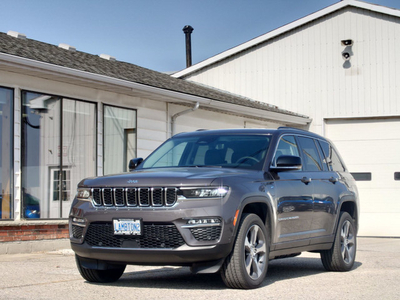 2022 Jeep Grand Cherokee 4xe 4XE Iconic SUV with Rear Seat Dual