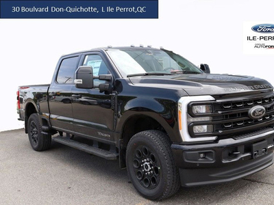 2023 Ford F-250 LARIAT Lariat Ultimate Package / BLACK PACK