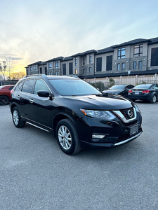2017 Nissan Rogue SV AWD - No Accidents