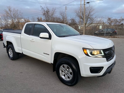 Used 2015 Chevrolet Colorado 2WD WT ** NEW TIRES, BLUETOOTH ** for Sale in St Catharines, Ontario