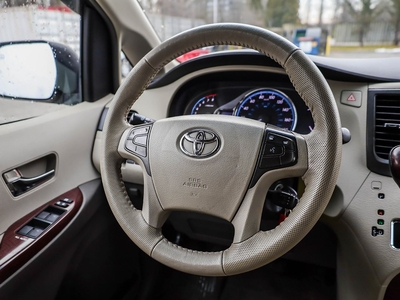 2014 Toyota Sienna