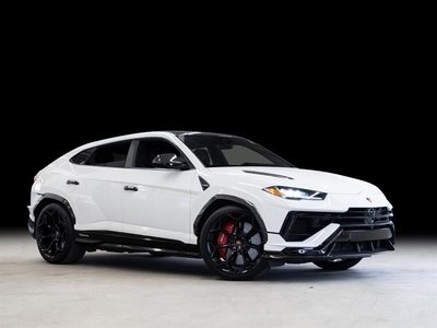 Used Lamborghini Urus 2023 for sale in Vaughan, Ontario