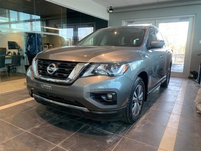 Used Nissan Pathfinder 2018 for sale in Granby, Quebec