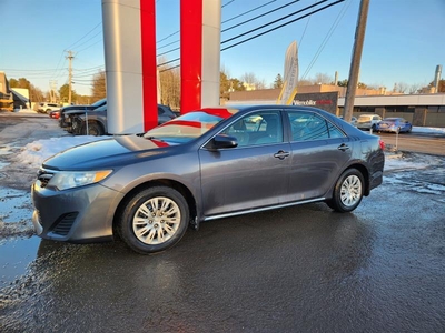 Used Toyota Camry 2014 for sale in Victoriaville, Quebec