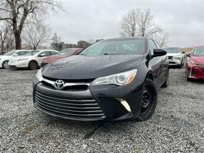 Used Toyota Camry 2016 for sale in Saint-Laurent, Quebec