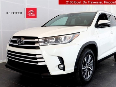 Used Toyota Highlander 2019 for sale in Pincourt, Quebec