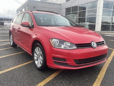 Used Volkswagen Golf 2016 for sale in Granby, Quebec