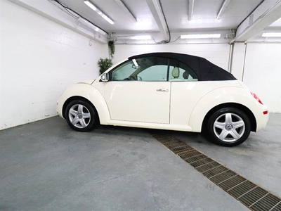 Used Volkswagen New Beetle 2006 for sale in Quebec, Quebec