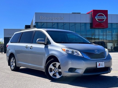 Used 2016 Toyota Sienna LE 3rd Row Foldable Seats Power Doors for Sale in Midland, Ontario