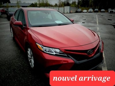 Used Toyota Camry 2019 for sale in Magog, Quebec