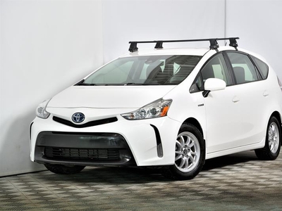 Used Toyota Prius V 2018 for sale in Montreal, Quebec