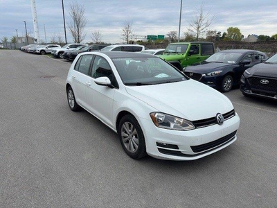 Used Volkswagen Golf 2017 for sale in Laval, Quebec