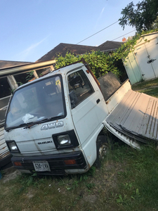 2 Suzuki Carry’s - (for parts or restoration)