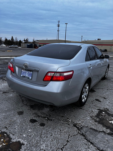 2007 Toyota Camry new wheels remote start+more ! need gone asap
