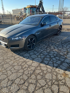 2016 Jaguar xf awd