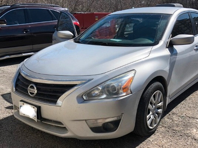 Nissan Altima 2014 240k one owner