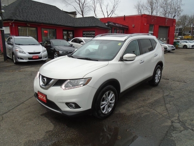 Used 2014 Nissan Rogue SV / SUPER CLEAN /AWD /PANO ROOF / HEATED SEATS for Sale in Scarborough, Ontario