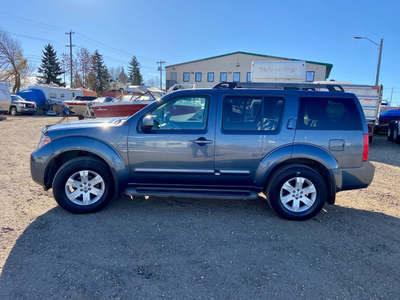 WINTER READY 2008 Nissan Pathfinder 4X4 AWD New Tires 2nd Owner