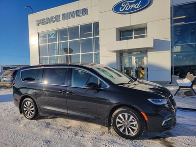 Used 2022 Chrysler Pacifica Hybrid for Sale in Peace River, Alberta