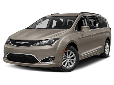 Used 2018 Chrysler Pacifica Touring-L Plus 2WD for Sale in Winnipeg, Manitoba