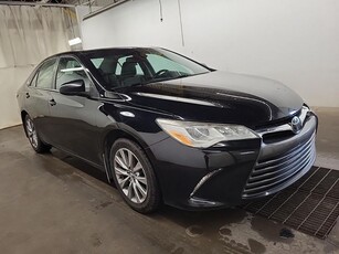 Used 2016 Toyota Camry XLE V6 - LEATHER! NAV! BACK-UP CAM! BSM! SUNROOF! for Sale in Kitchener, Ontario