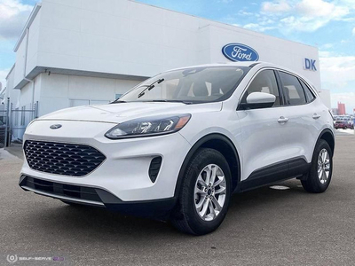 2020 Ford Escape SE 4WD w/Heated Seats, Back-up Cam, and More!