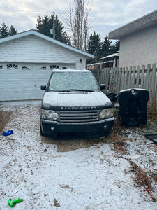 Range Rover 2006 HSE Must go today asking $5000