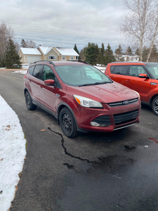 2014 Ford Escape 1.6 AWD to trade for a Toyota AWD