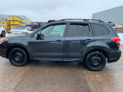 2015 SUBARU FORESTER, 5 SPEED, NO ACCIDENTS