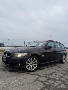 Used 2011 BMW 328xi WAGON XDRIVE E91 NEW TIRES for Sale in Paris, Ontario
