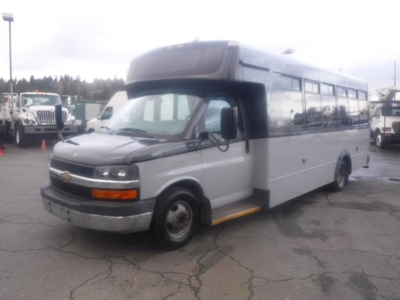 Used 2017 Chevrolet Express G4500 21 Passenger Bus with Wheelchair Accessibility for Sale in Burnaby, British Columbia