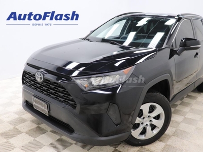 Used 2020 Toyota RAV4 LE, AWD, ASSISTANCE CONDUITE, CARPLAY for Sale in Saint-Hubert, Quebec