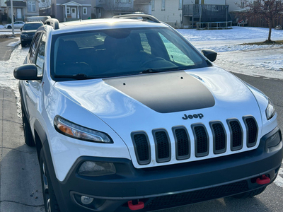 Winter Ready! Remote starter, winter tires, heated seats