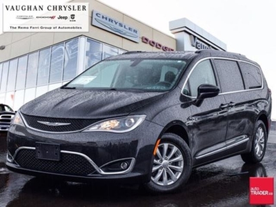 2017 CHRYSLER PACIFICA Touring-L*Power Sunroof* Navigation