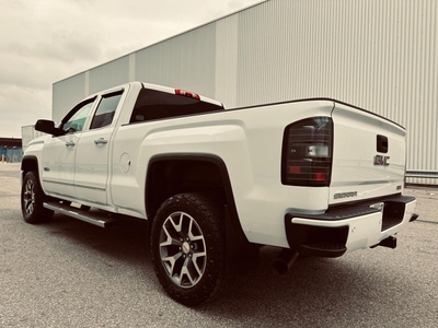 Used 2015 GMC Sierra 1500 Quad Cab SLT All Terrain 6.5 Foot Box for Sale in Mississauga, Ontario