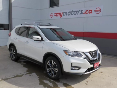 Used 2019 Nissan Rogue SV (**AWD**ALLOY WHEELS**FOG LIGHTS**POWER DRIVERS SEAT**PANORAMIC ROOF**POWER HATCH**HEATED STEERING WHEEL**AUTO HEADLIGHTS**PUSH BUTTON START**DUAL CLIMATE CONTROL**BACKUP CAMERA**HEATED SEATS**USB/AUX**REMOTE START**) for Sale in Tillsonburg, Ontario