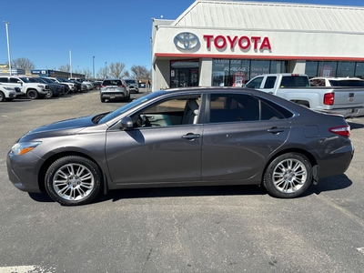 Used 2015 Toyota Camry LE for Sale in Cambridge, Ontario