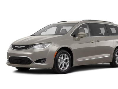 Used 2017 Chrysler Pacifica Touring-L Plus - BLU-RAY - LEATHER - STOW 'N GO - ACCIDENT FREE for Sale in Saskatoon, Saskatchewan