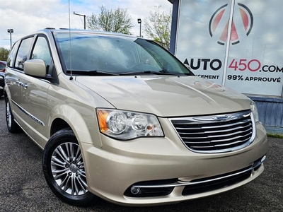 Used Chrysler Town & Country 2014 for sale in Longueuil, Quebec