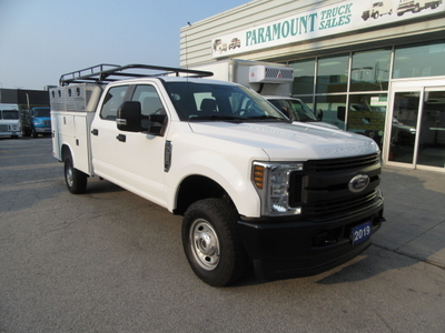 2019 Ford F-250 GAS 4X4 CREW CAB WITH NEW SERVICE / UTILITY BODY