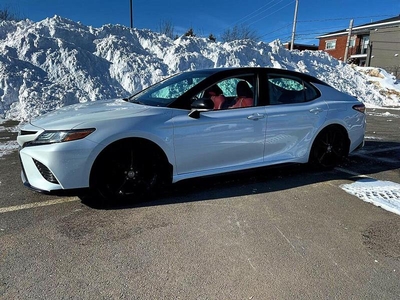 Used Toyota Camry 2019 for sale in Victoriaville, Quebec