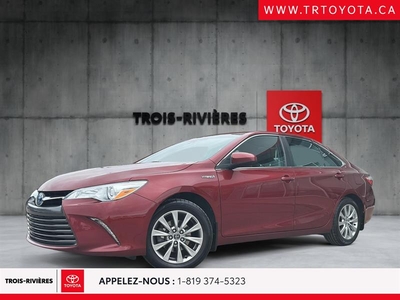 Used Toyota Camry Hybrid 2016 for sale in Trois-Rivieres, Quebec