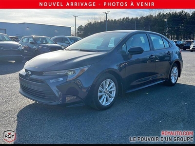 Used Toyota Corolla 2023 for sale in Victoriaville, Quebec