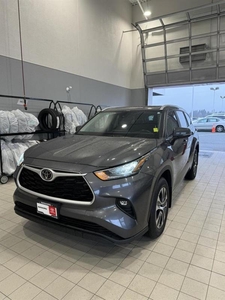 Used Toyota Highlander 2023 for sale in Nanaimo, British-Columbia